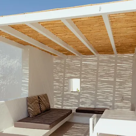 Rooftop House In The Old Town Of Parikia - Hébergement de vacances